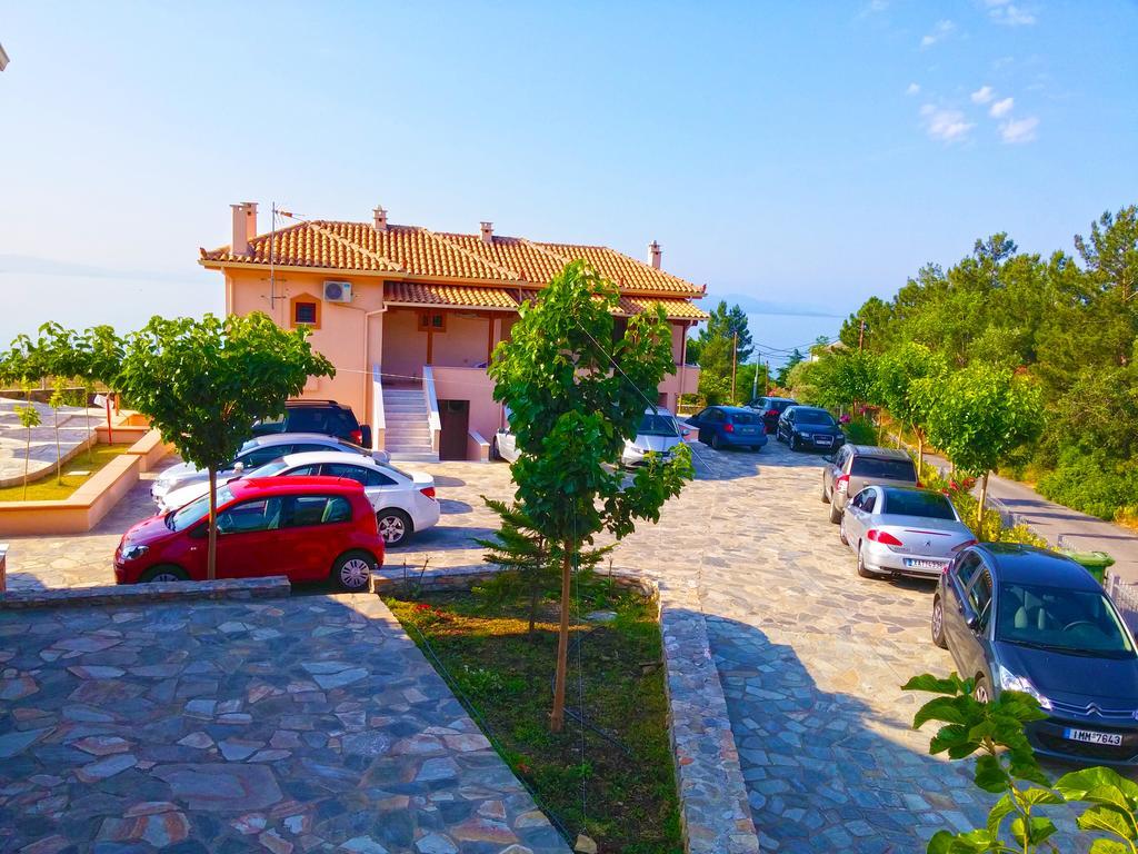 Kala Nera Panorama Aparthotel Exterior photo